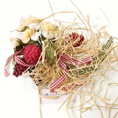 【美品：紙タグあり】ピンクハウス★苺とイチゴの花、藁のブーケ　コサージュ　＊ｋ3977のサムネイル