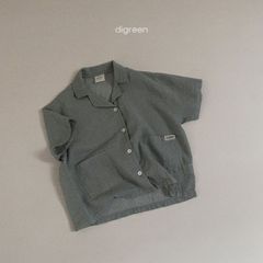 digreen/check shirt