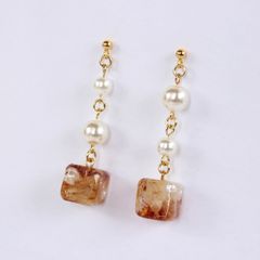ハンドメイドピアス　カラメル　A-042