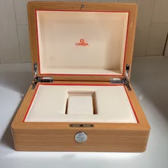 極美品 OMEGA 時計ケース 木製 OMEGA 木製時計ケース(空箱のみ） - メルカリ