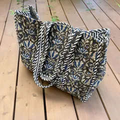 トートバッグ　ブロックプリント　コットンキルト ブラック