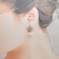 【受注制作】吉祥結びのピアス・イヤリング（銀・シルバー） 和風 中華風 チャイナ 中国結び 飾り結び 組紐