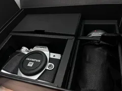 2025年最新】om-d e-m10 markiiiの人気アイテム - メルカリ