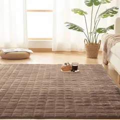 新品 VK Living カーペット キルトラグ ラグマット 絨毯 ラグ 130×190cm(約1.5畳) 洗える 滑り止め付 防ダニ 抗菌 防臭 1年中使えるタイプ 床暖房 ホットカーペット対応 フランネルラグ ブラウン