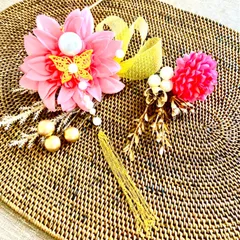 パール蝶々簪♡濃いピンクヘッドアクセサリー♡成人式髪飾り♡ブライダルヘッドパーツ