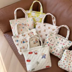 布バッグ 小熊 かわいい クッションキルティング ママバッグ お散歩に最適 人気 ポケット 使いやすい 耐久性 ポリエステル シンプル デザイン 布地 裏地付き 軽量 小物入れにも最適 M250222-102