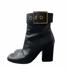 5764. GUCCI シンプル ミドル丈 ベルト付き レザーブーツ 【公式通販】