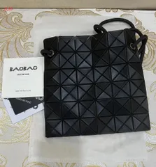 美品 バオバオイッセイミヤケ 斜め掛 2way ショルダーバッグ ブラック-MM輸入1