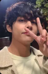 【中古】コレクションカード(男性) 防弾少年団/V(ブイ)/CD「MAP OF THE SOUL：7-THE JOURNEY-(通常盤)」(UICV-1111)初回プレス分封入特典トレーディングカード(セルフィver).