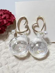 469 フラワー　ウォーター　ボール　ピアス　イヤリング　ハンドメイド 2025年最新ウォーターガラスボールピアスの人気アイテム - メルカリ