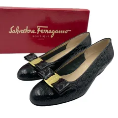 未使用品 Salvatore Ferragamo フェラガモ パンプス レザー リボン金具 クロコ 柄 ヒール ブラック 箱付き