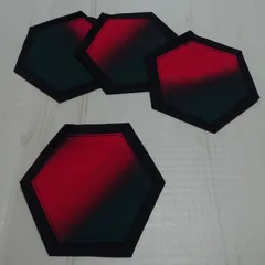 コースターNo.13　赤・緑×黒