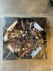 送料無料・新品未使用品　　クリスマスリース　【 小サイズ 】  クリスマスリース　＜サイズ＞ 26㎝×26㎝　高さ8㎝