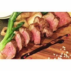 ✨新商品✨ラムランプ肉 1pc 約1kg 赤身の旨味が堪能できるジューシーで柔らかい‼️