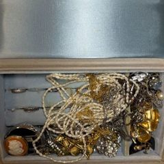 【✨遺品整理✨】　ジュエリーボックス　まとめ　ジュエリー アクセサリー ネックレス リング  生前整理　アンティーク　ヴィンテージ　jewelrybox　遺品　箱入り　リサイクル　指輪　ゴールド　シルバー　GOLD　SILVER　銀色　金色