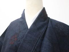 【京松】リサイクル着物 結城紬 亀甲花文 正絹 身丈約158.5cm 裄丈約64.5cm kyo7z07-738