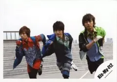 【中古】生写真(ジャニーズ) Kis-My-Ft2/北山宏光・玉森裕太・藤ヶ谷太輔/横型・膝上・衣装赤・青・緑/公式生写真