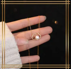 509【ゴールド】パール 雲 空 クラウド 一粒 ネックレス シルバー925 フラワー モチーフ 上品 華奢 清楚 可憐 シンプル エレガント 普段使い オフィス カジュアル フォーマル 結婚式 デート プレゼント ギフト レディース アクセサリー 高見え