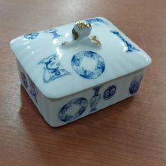 深川製磁　ブルーチャイナジュエリーボックス　小物入れ