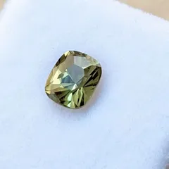 割引クーポン通販 天然石 クリソベリル ルース 0.62ct ハンドメイド