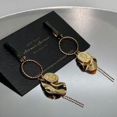 グラデーションスティックとメタルのピアス