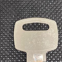 オフィス家具　鍵　中古　コクヨ　S432　書庫　ロッカー　メーカー純正