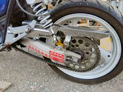 REDSTAGE オリジナル 段つきチェーンケース  インパルス用(鏡面ステンレス製)  REDSTAGE  GSX400ロゴ入り