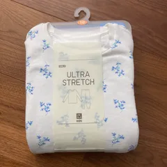 新品　未使用　ユニクロ　ウルトラストレッチスウェットセット　花柄　水色　110