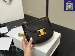 【今日特価】Celine セリーヌ トリオンフ シリーズ 全レザー製で高級感に満ち、四季を通じて使えるデザイン