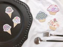 カップケーキワッペン  【リバティ　マリメッコ】