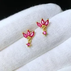 b034【高品質✨】鮮やか　フューシャピンク　小さめ　ピアス　ゴールド　お洒落