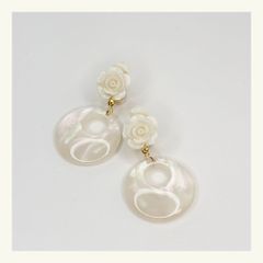 オフホワイト薔薇×シェル風オパール編円リングイヤリング(ce-102) ／フラメンコ・ダンス・舞台衣装小物