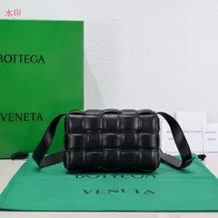 BOTTEGA VENETA カセット レザー バッグ ショルダーバッグ-