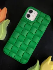 極美品✨ボッテガヴェネタ iPhone14pro スマホケース 田中みな実