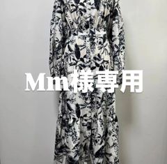 Mm様専用│【SHEIN】花柄ロングワンピース｜モノトーン｜白黒｜長袖｜顔タイプエレガント｜クール
