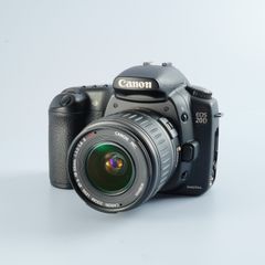 Canon キヤノン EOS 20D + EF-S 18-55mm F/3.5-5.6 Ⅱ USM デジタル一眼レフカメラ