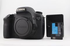 ★極上品★《ショット数8,879回 》キヤノン CANON EOS 7D ボディ ★　J8189＃98