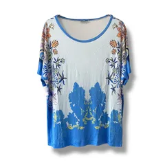 お値下げします‼️ エトロ カットソー花柄 イタリー製  美品 お値下げします‼️ エトロ カットソー花柄 イタリー製 美品