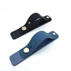 【人気商品】落下防止スライドベルト スマホバンド スマホリング スマホスタンド 2枚セット おしゃれ かわいい シリコン コンパクト 全機種対応 (黒×ブルー)のサムネイル