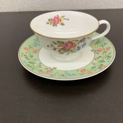 Hallmark ホールマーク　 BONE CHINA カップ ソーサー セット