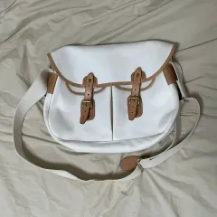 【年末に引っ越しのため全品値下げ中！】 19ss  offwhite サコッシュ 年末に引っ越しのため全品値下げ中！】 19ss offwhite サコッシュ
