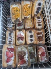 シフォンケーキサンド②カット①生入り②クッキーシュー② - メルカリ