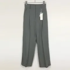 【新品タグ付き】 Riche glamour CFT. ハイウエストタックパンツのサムネイル