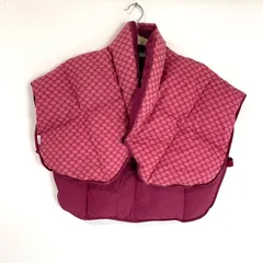 新品 CELINE セリーヌ はんてん マカダム柄 ベスト ダウン ルームウェア 肩当て ポンチョ 西川産業