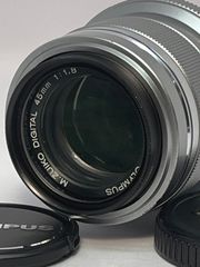 OLYMPUS 単焦点レンズ M.ZUIKO DIGITAL 45mm F1.8 シルバー