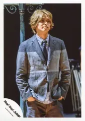 【中古】生写真(ジャニーズ) Hey! Say! JUMP/高木雄也/膝上・衣装グレー・ネクタイ黒・シャツ青・両手ポケット・目線右/「Give Me Love」PV＆ジャケ写撮影/公式生写真