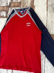 TOMMY JEANS  ロンT Y2Kファッション　 Vネック　US古着