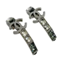 CHANEL　シャネル　ピアス　ラインストーン　シルバー　15P　CCロゴ　ロゴ　小物　アクセサリー　ジュエリー　レディース