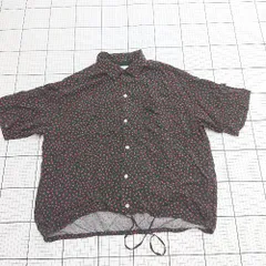 ◇ ⊂ niko and … ニコアンド 模様入り 半袖 半袖シャツ サイズM ブラック系 レディース E  【1508200030395】