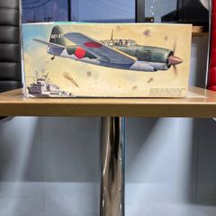 プラモデル　戦闘機　彗星艦爆　43型 D4Y4 JUDY　1/72　Fujimi